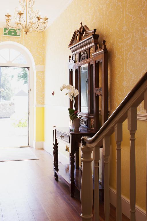 The Townhouse Strand Данмор-Ист Экстерьер фото