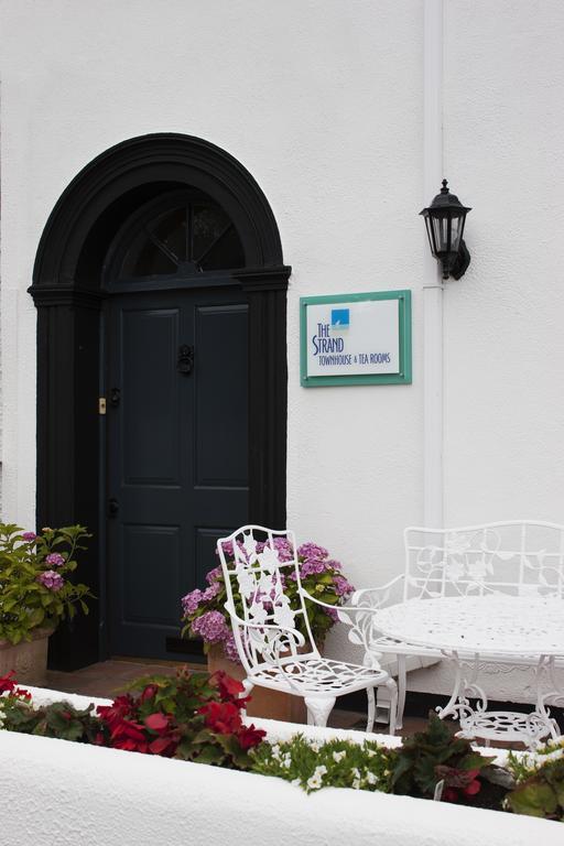The Townhouse Strand Данмор-Ист Экстерьер фото